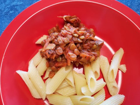 Pasta med Linsebolognese fra madskriblerier i Lisa's Kkken